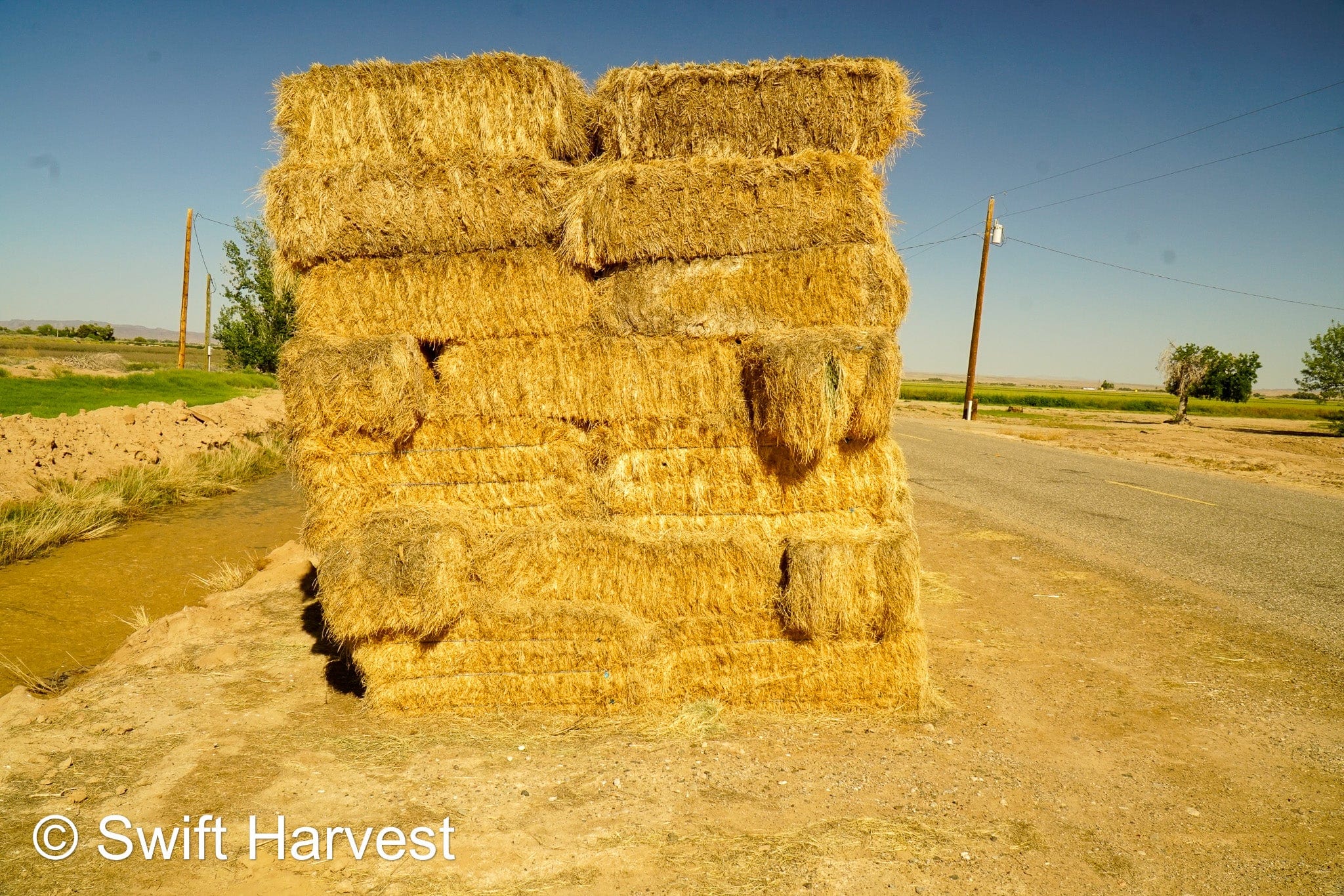 Martinez Farms Retail Bermuda Hay M1-B Bermuda 3-String Hay under 100 lbs